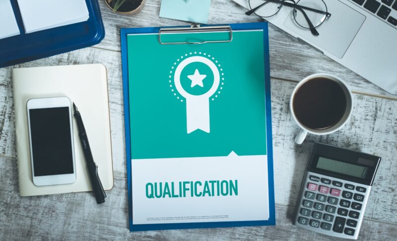 SNS運用資格おすすめ3選！必要なスキルや取得の勉強法も解説