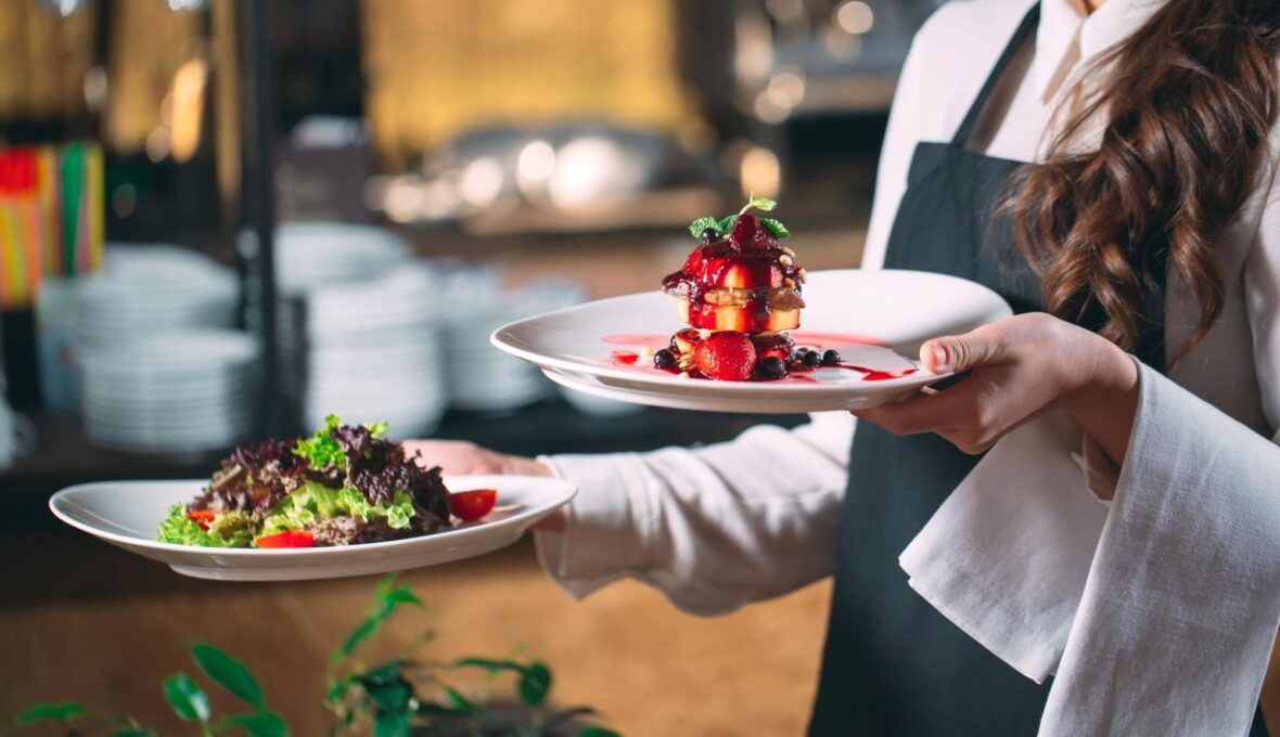 【2025年最新版】飲食店でインスタ集客を成功させたい人必見！明日から使える実践テクニック10選