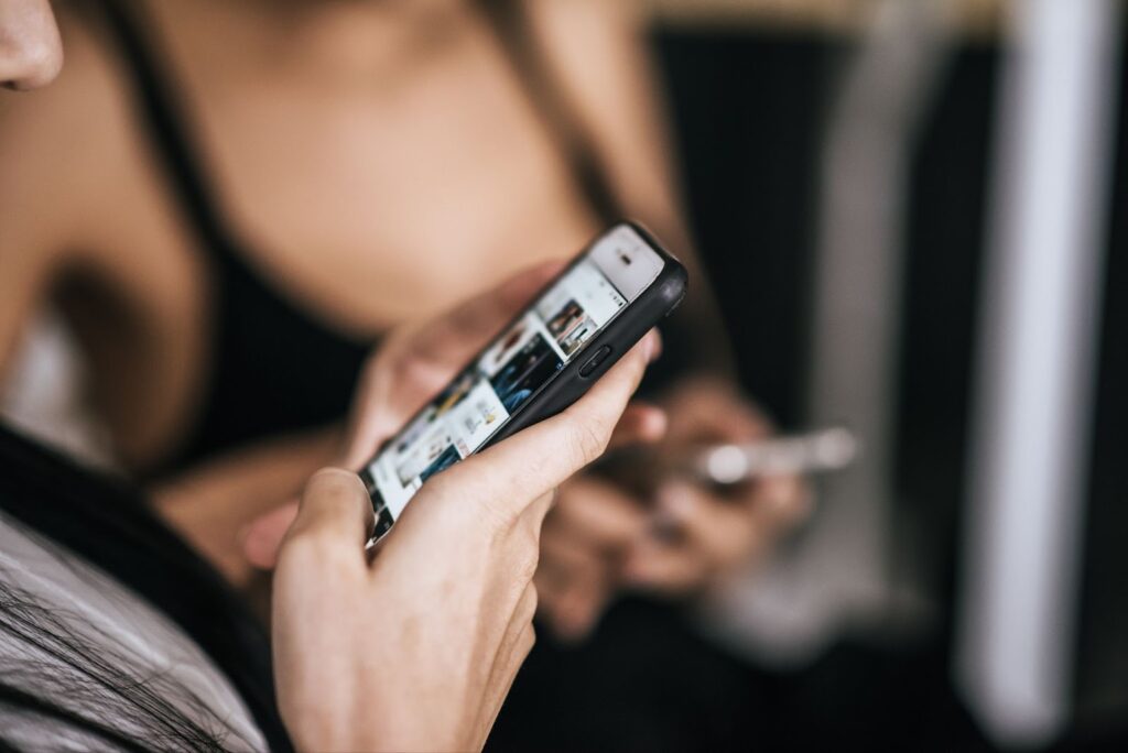 「ゴールデンタイム」はあくまで一般論。本当の最適時間は自社のアナリティクスで分析しよう