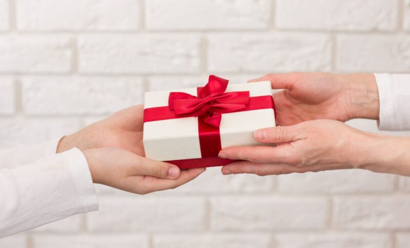 X（旧Twitter）のプレゼント企画をバズらせる5ステップ｜規約違反を防ぐ手順と事例も紹介【2026年版】